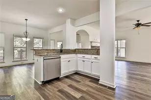 30 Camden Cir, Newnan, GA 30265 - Photo 16