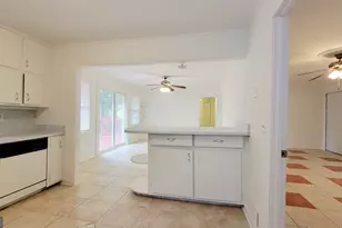 6061 Winview Dr, Forest Park, GA 30297 - Photo 16