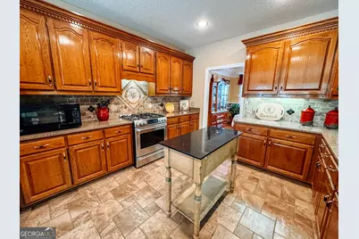 746 Highway 18 W, Barnesville, GA 30204 - Photo 12