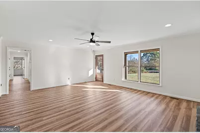 6421 Holly Springs Road, Clermont, GA 30527 - Photo 16