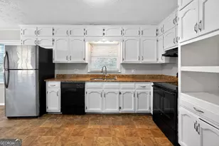 3132 Robindale Rd, Decatur, GA 30034 - Photo 14