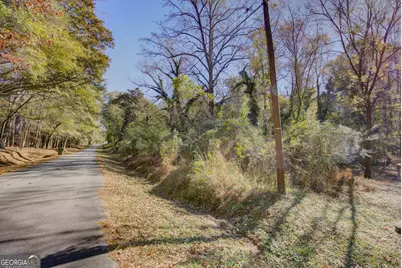 405 W Richardson Street, Oxford, GA 30054 - Photo 2