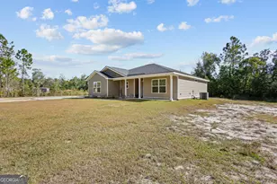 192 Hummingbird Ln, Jesup, GA 31545 - Photo 2