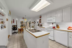 357 Sundew Ln, Mount Airy, GA 30563 - Photo 16