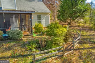 357 Sundew Ln, Mount Airy, GA 30563 - Photo 2