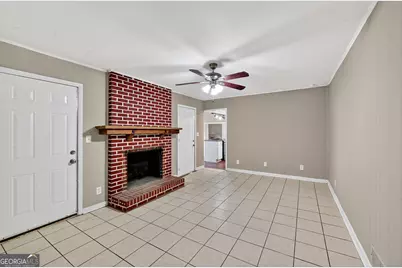 3679 Dial Drive, Stone Mountain, GA 30083 - Photo 8