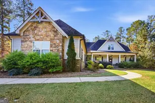 217 Crescent Dr, Forsyth, GA 31029 - Photo 2