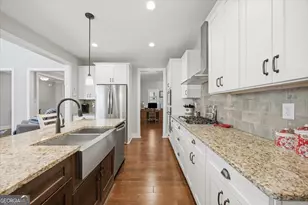 217 Crescent Dr, Forsyth, GA 31029 - Photo 8