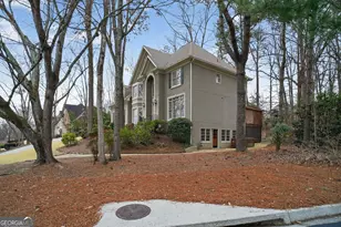 10325 Oxford Mill Cir, Johns Creek, GA 30022 - Photo 14