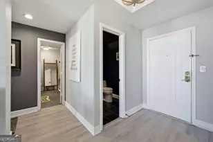 2870 Pharr Ct South NW, Atlanta, GA 30305 - Photo 4