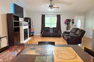 617 Robin Ln, Folkston, GA 31537 - Photo 10
