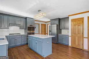 212 Shannon Dr, Woodstock, GA 30188 - Photo 10