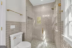 317 E 45th St, Savannah, GA 31405 - Photo 60