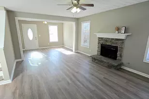 303 Rocky Point Ct, Winder, GA 30680 - Photo 2