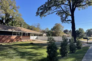 800 N Briarcliff Rd, Warner Robins, GA 31088 - Photo 2