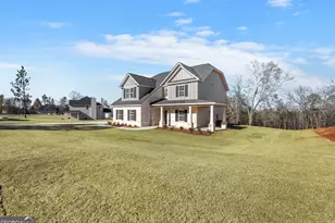 310 Airview Dr, Warner Robins, GA 31093 - Photo 2