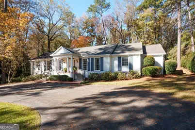 2783 S Hillandale Circle, Macon, GA 31204 - Photo 2