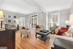 24 E Liberty St, Savannah, GA 31401 - Photo 6