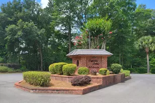 208 Cypress Lake Dr, Bloomingdale, GA 31302 - Photo 2