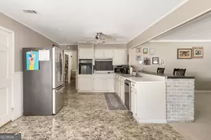 625 Cooper St, Perry, GA 31069 - Photo 12