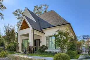2246 Virginia Pl NE, Atlanta, GA 30305 - Photo 2