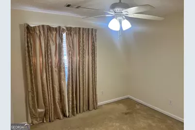 5490 Twin Lakes Drive, South Fulton, GA 30349 - Photo 6