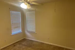 5490 Twin Lakes Dr, South Fulton, GA 30349 - Photo 4