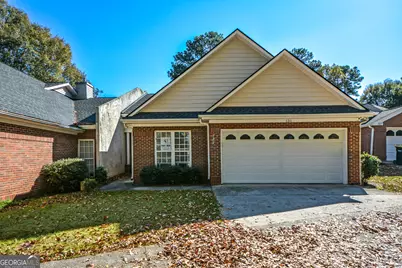 131 Greison Trail, Newnan, GA 30263 - Photo 2