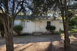 722 6 1/2 St, Tifton, GA 31794 - Photo 1