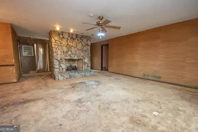 110 Canterbury Lane, Fayetteville, GA 30215 - Photo 2