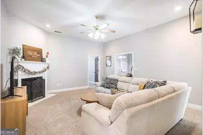 403 Wiltshire Court, Warner Robins, GA 31088 - Photo 8