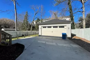 2668 Memorial Dr SE, Atlanta, GA 30317 - Photo 32