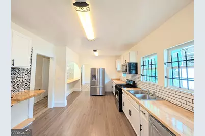 1541 North Avenue NW, Atlanta, GA 30318 - Photo 14