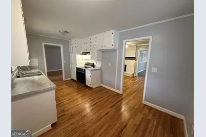 423 Center Circle SW, Conyers, GA 30094 - Photo 8