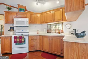 130 Creekview Dr, Cleveland, GA 30528 - Photo 6