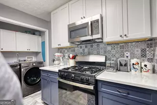 211 Summit North Dr NE, Atlanta, GA 30324 - Photo 18