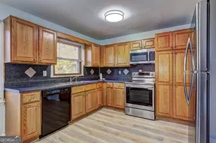 2270 Cresta Dr, Decatur, GA 30032 - Photo 6