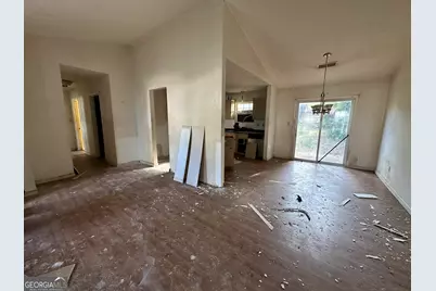 4561 Garden Hills Drive, Stone Mountain, GA 30083 - Photo 6