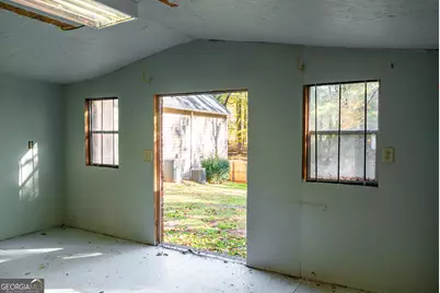 223 Village Drive, Lagrange, GA 30240 - Photo 8