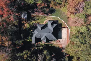 223 Village Dr, Lagrange, GA 30240 - Photo 4