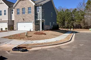 661 Gunnin Wy, McDonough, GA 30253 - Photo 2