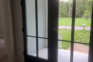 112 Hendry St, Union Point, GA 30669 - Photo 4