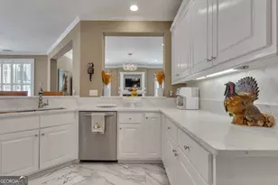 33 Village Ln, Newnan, GA 30265 - Photo 12