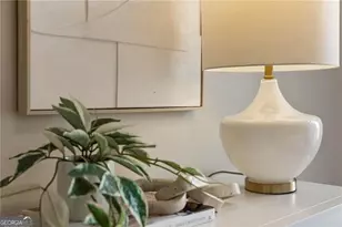 2233 Peachtree Rd NE, Atlanta, GA 30309 - Photo 10