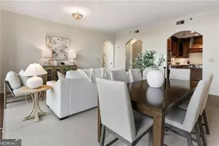 2233 Peachtree Rd NE, Atlanta, GA 30309 - Photo 14