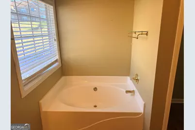 4561 Browns Mill Close, Lithonia, GA 30038 - Photo 10