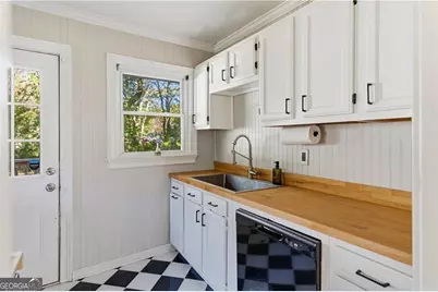 142 Woodbine Circle SE, Atlanta, GA 30317 - Photo 14