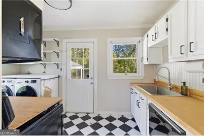 142 Woodbine Circle SE, Atlanta, GA 30317 - Photo 12