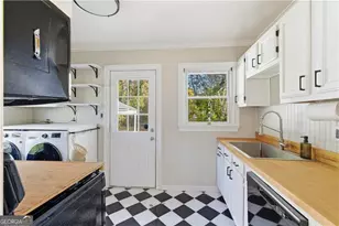 142 Woodbine Cir SE, Atlanta, GA 30317 - Photo 12