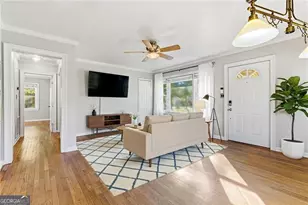 142 Woodbine Cir SE, Atlanta, GA 30317 - Photo 6